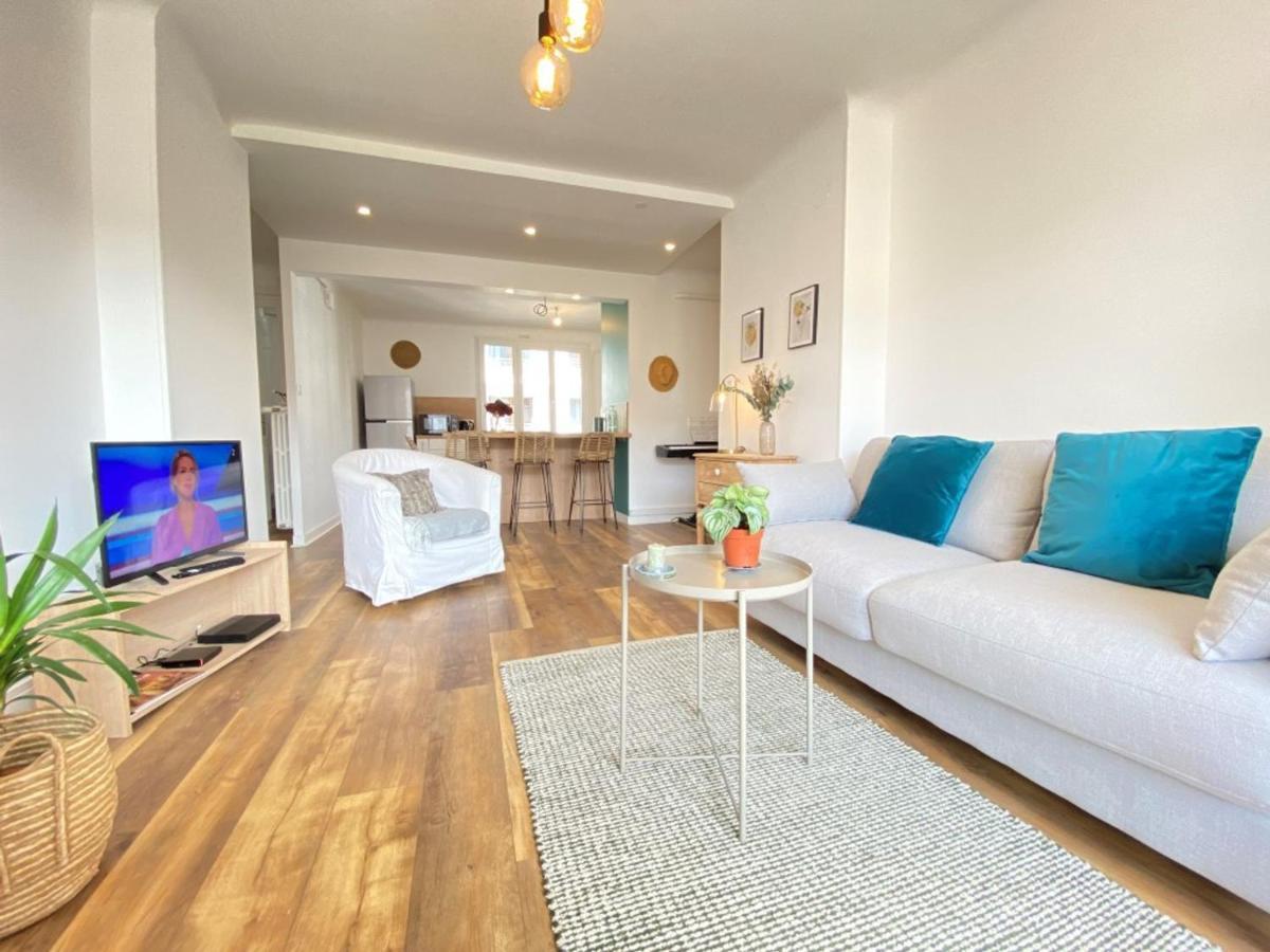 Charmant T3 Renove En Centre-Ville D'Annecy Avec Balcon, Ascenseur Et Parking Prive - Fr-1-432-83 Buitenkant foto