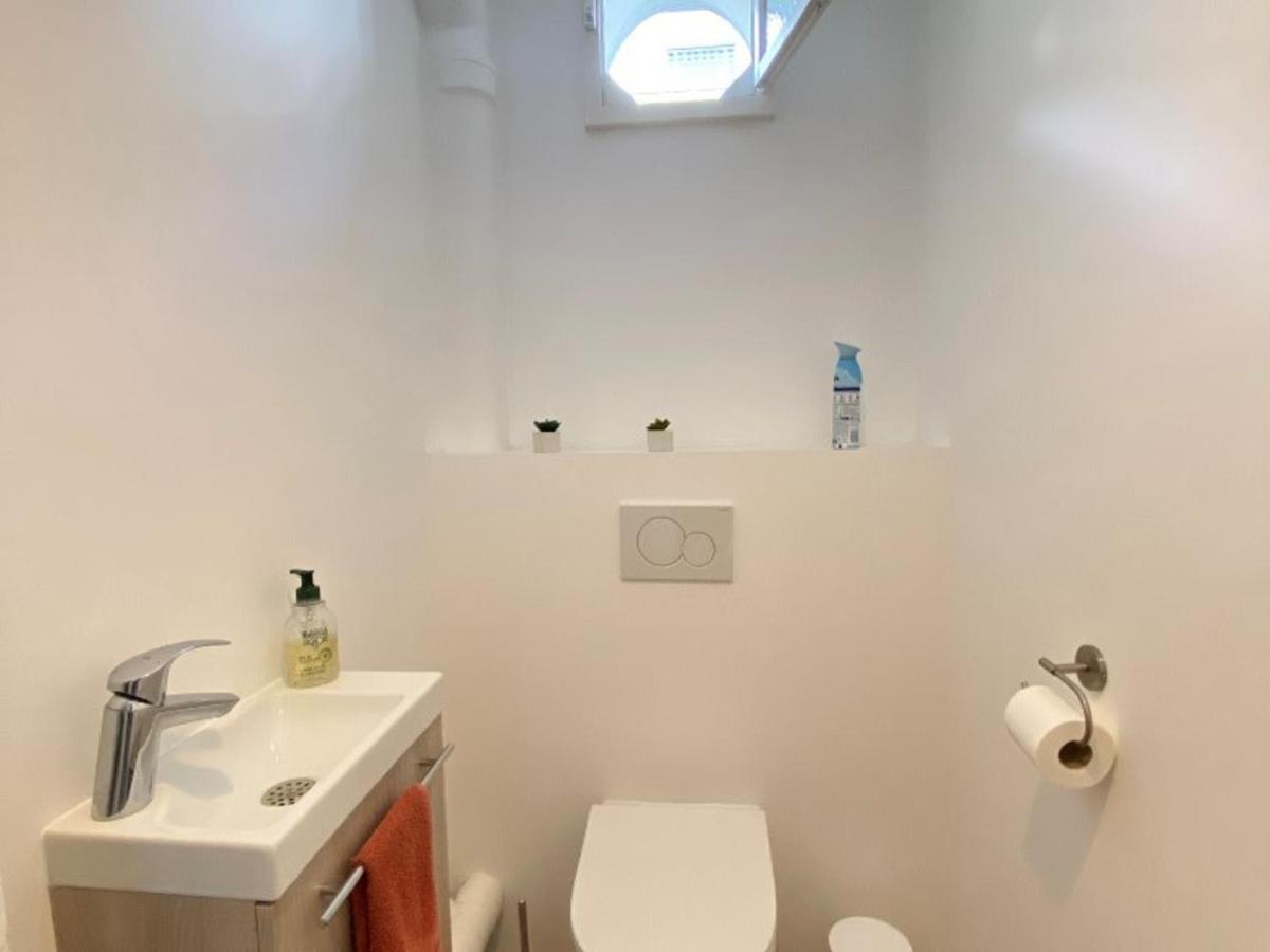 Charmant T3 Renove En Centre-Ville D'Annecy Avec Balcon, Ascenseur Et Parking Prive - Fr-1-432-83 Buitenkant foto